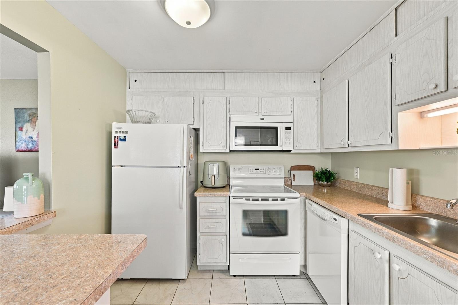 2202 CLUBHOUSE DRIVE, #179, Sun City Center, FL 33573