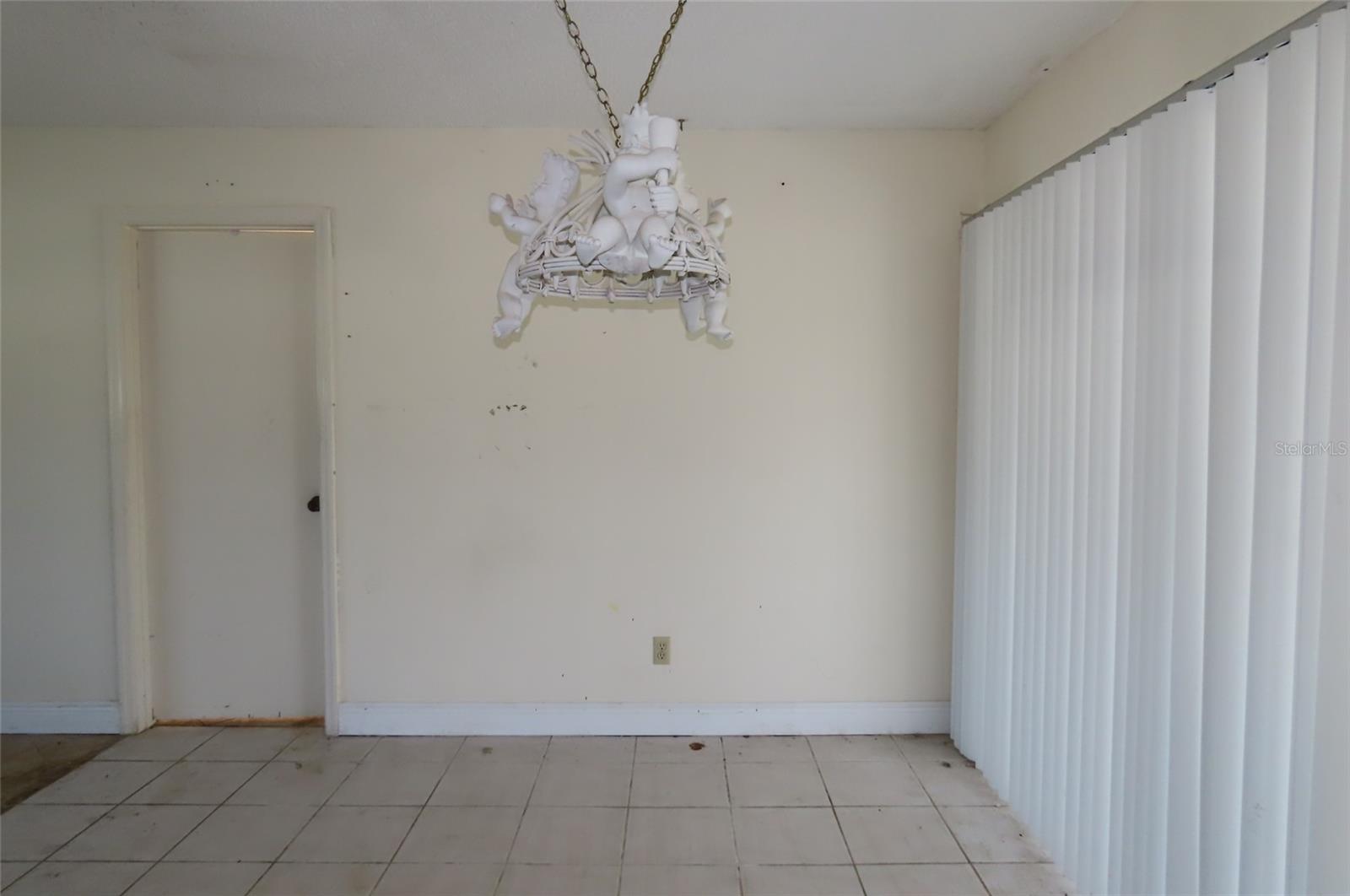 910 EL RANCHO DRIVE, Sun City Center, FL 33573