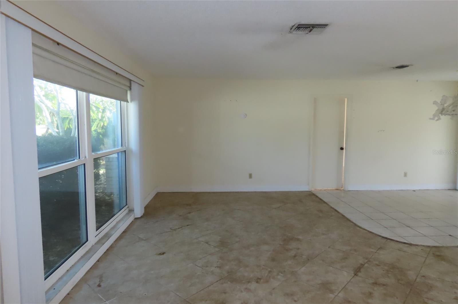 910 EL RANCHO DRIVE, Sun City Center, FL 33573
