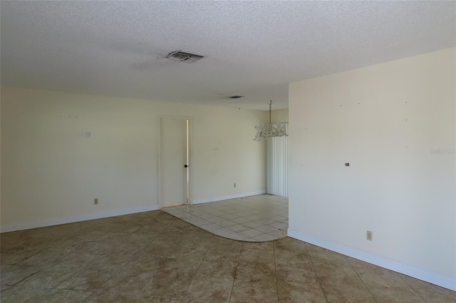 910 EL RANCHO DRIVE, Sun City Center, FL 33573