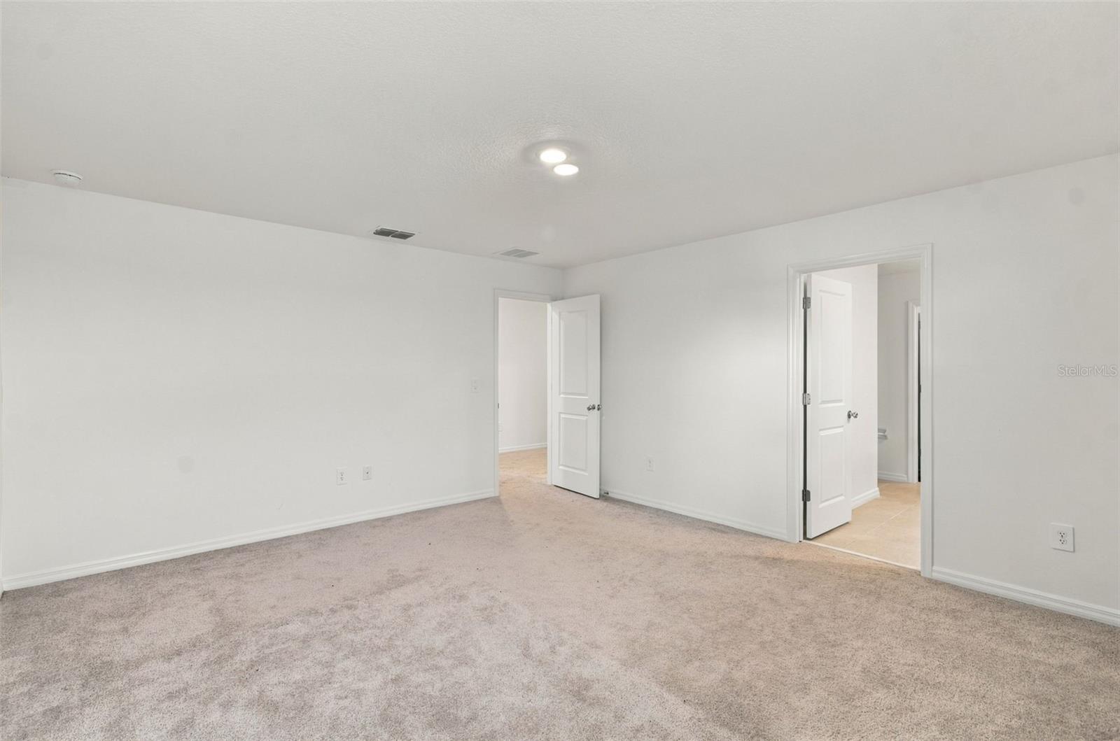 5821 YELLOW HORNBILL AVENUE, Wimauma, FL 33598