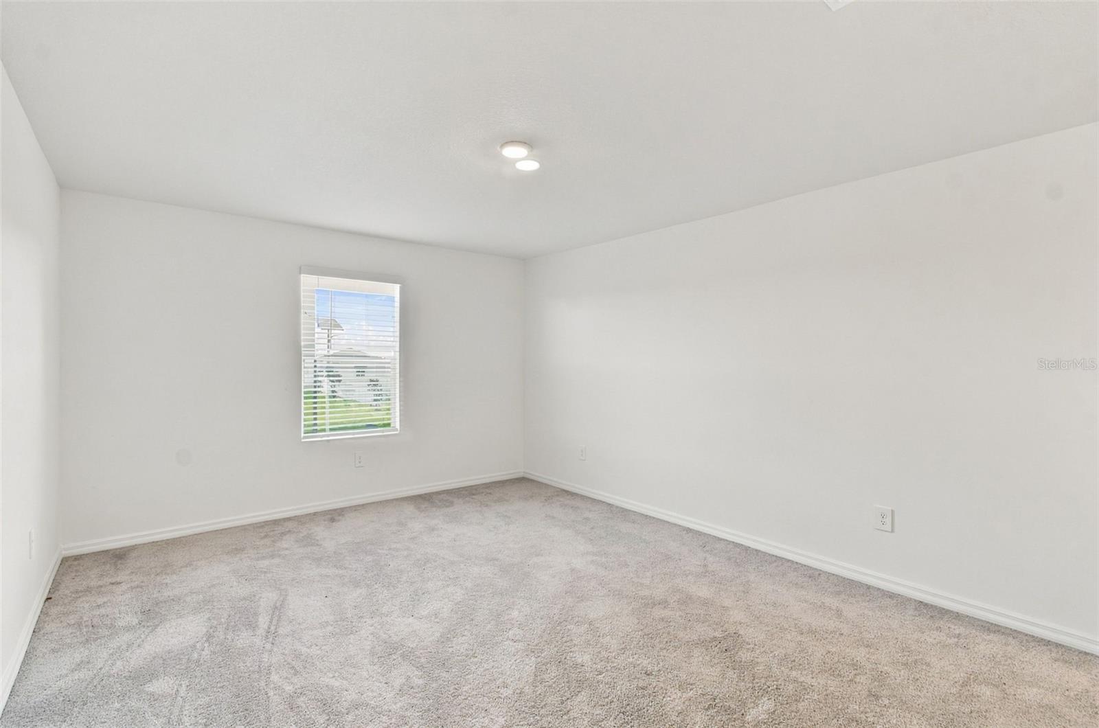 5821 YELLOW HORNBILL AVENUE, Wimauma, FL 33598