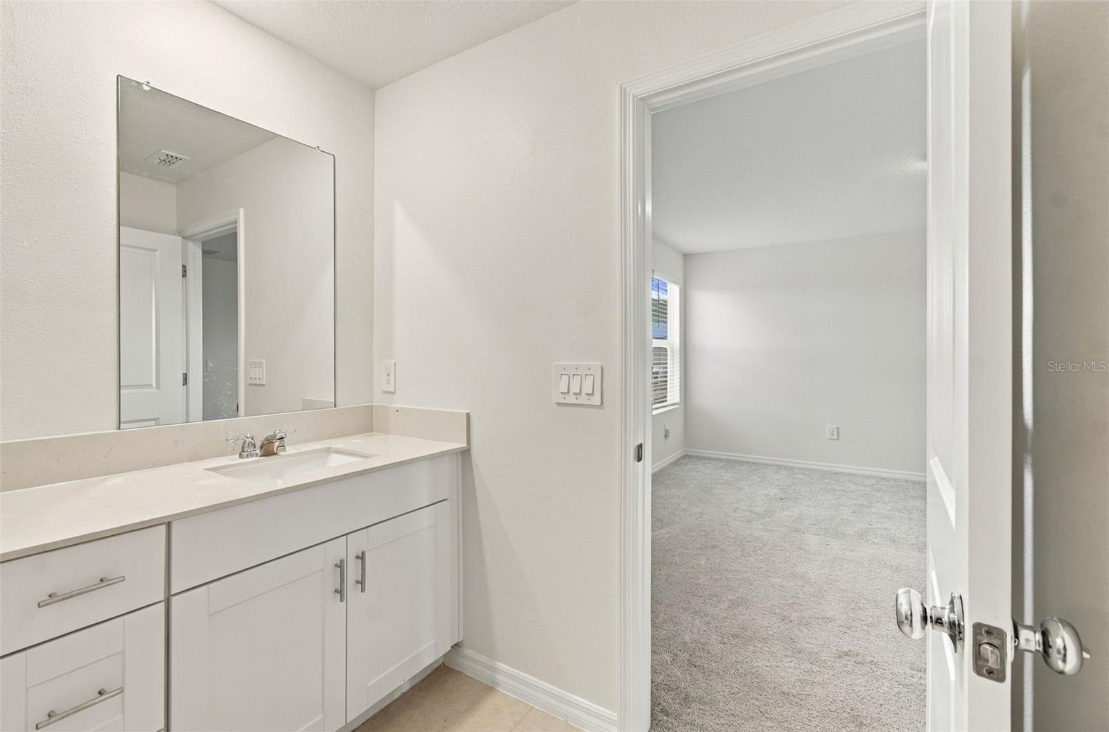 5821 YELLOW HORNBILL AVENUE, Wimauma, FL 33598