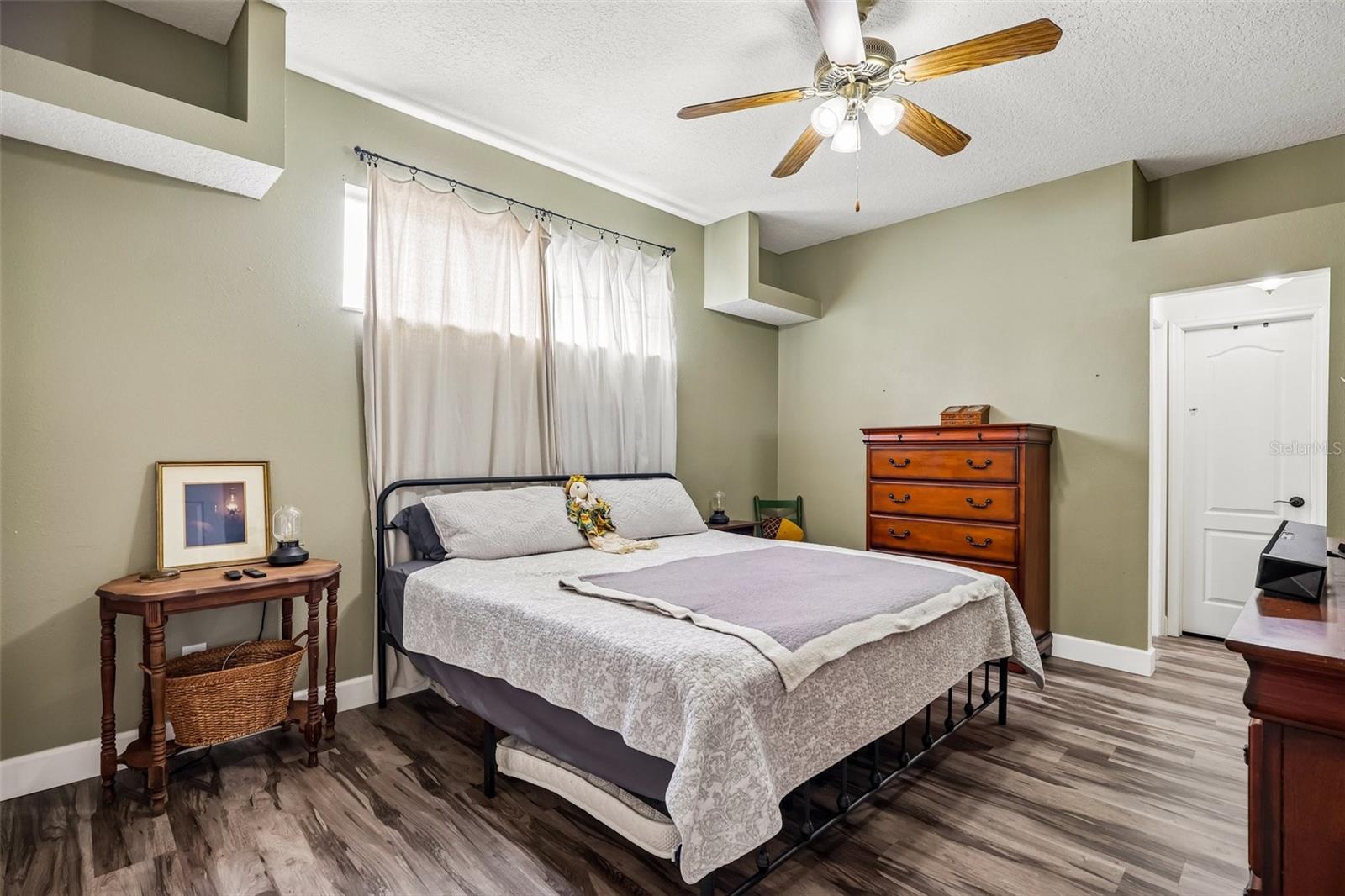 6227 KITERIDGE DRIVE, Lithia, FL 33547