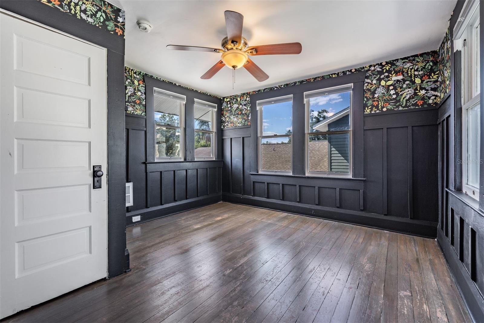 4109 N SEMINOLE AVENUE, Tampa, FL 33603