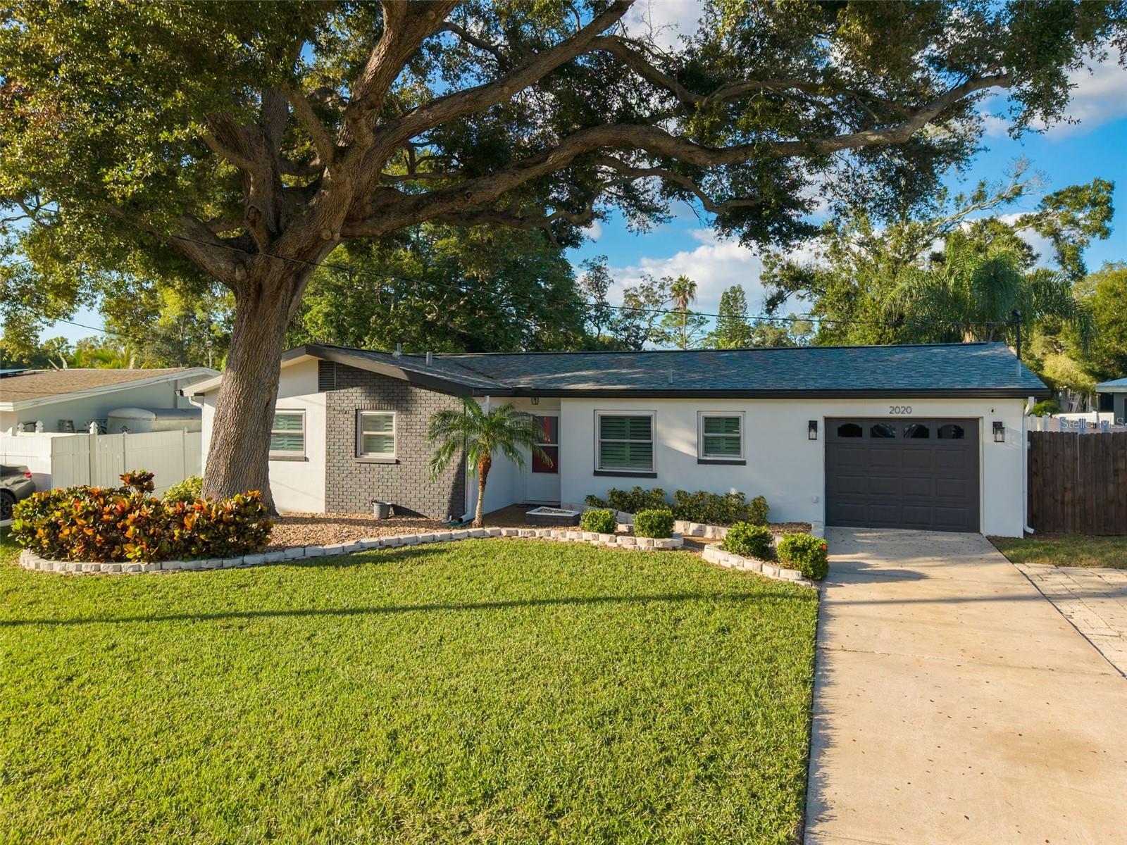 2020 VALLEY DRIVE, Dunedin, FL 34698 2020 VALLEY DRIVE, Dunedin, FL 34698