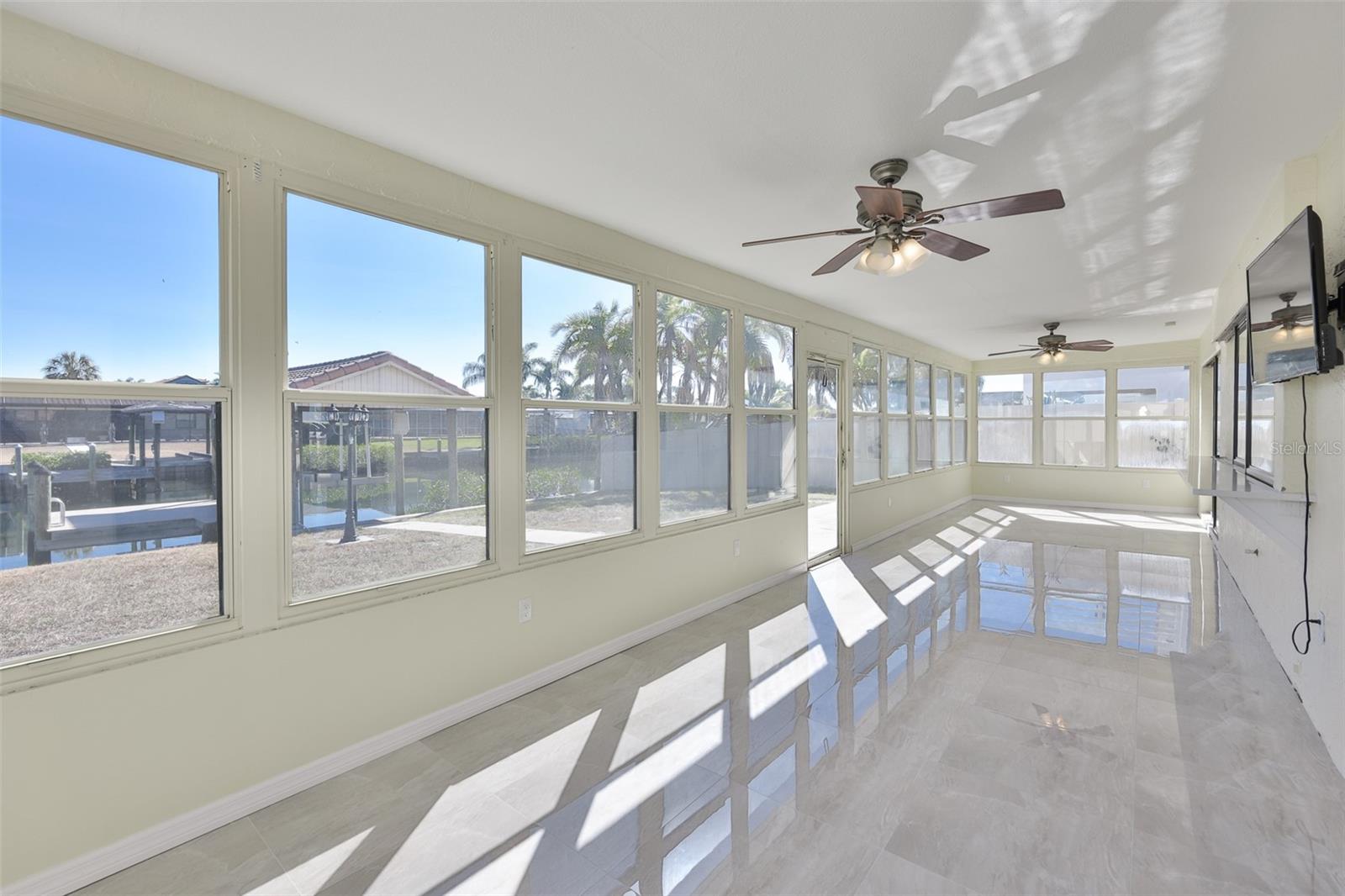 6523 KING PALM WAY, Apollo Beach, FL 33572