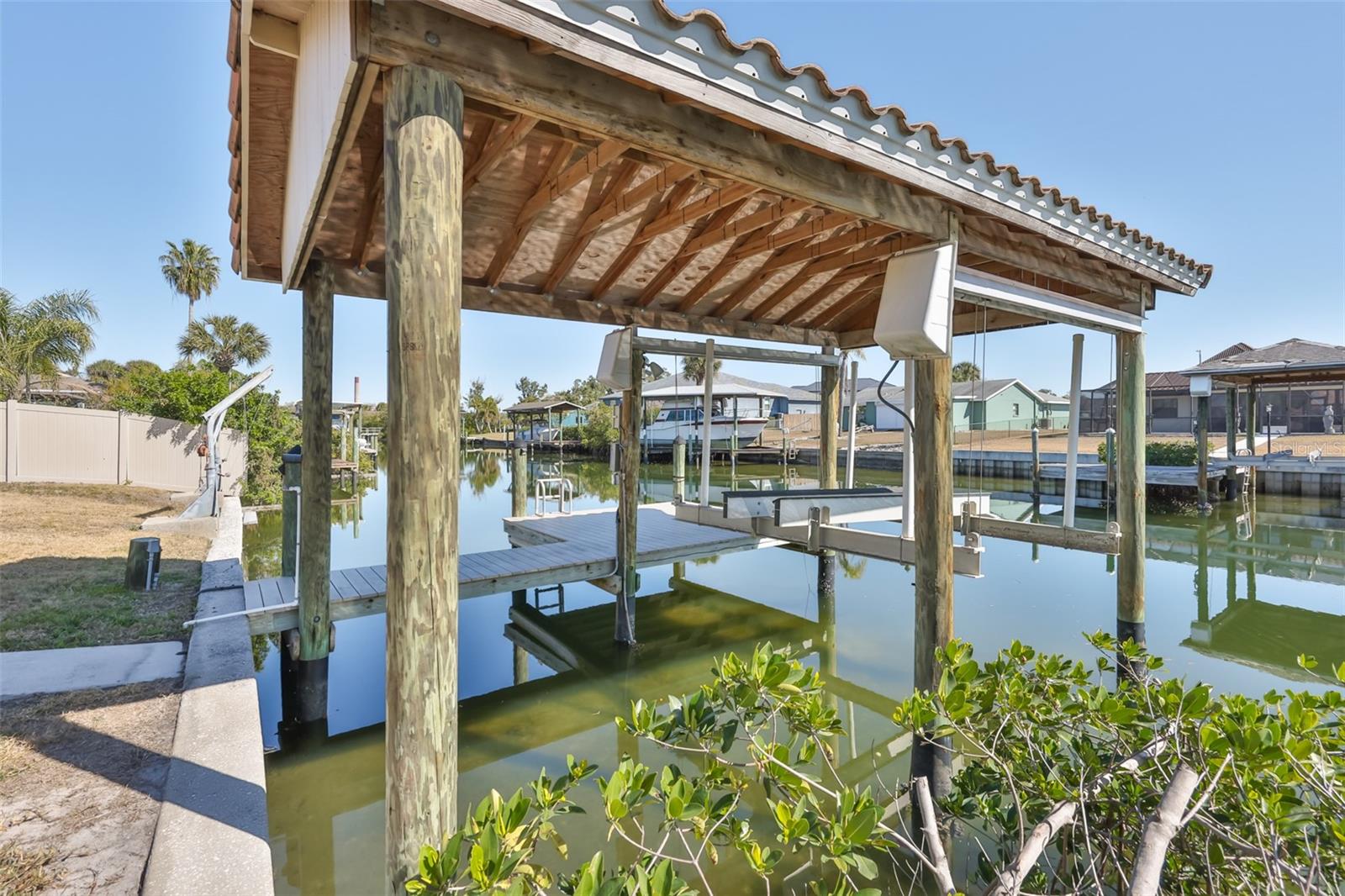 6523 KING PALM WAY, Apollo Beach, FL 33572