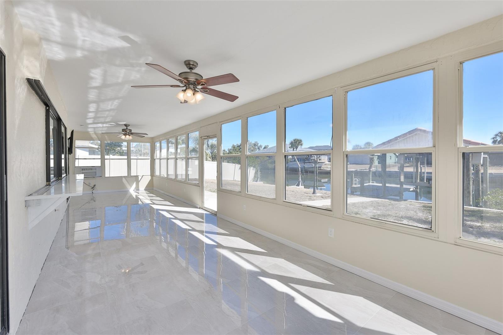 6523 KING PALM WAY, Apollo Beach, FL 33572