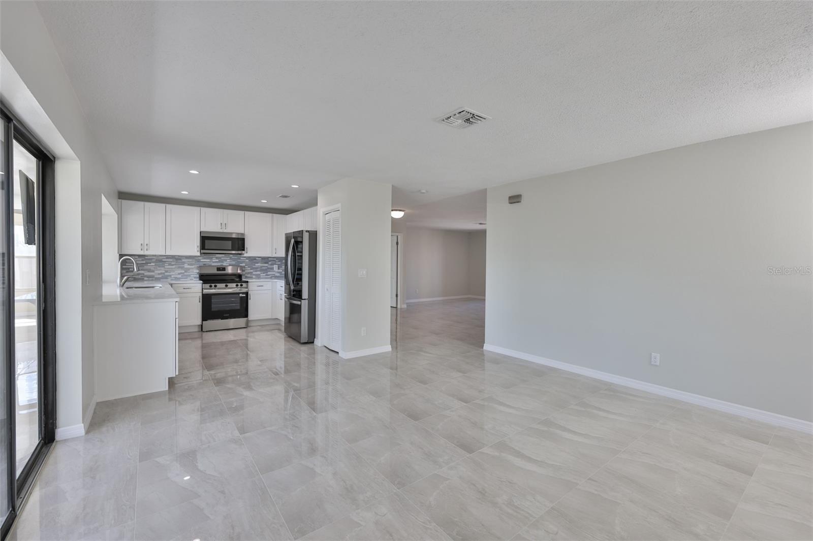 6523 KING PALM WAY, Apollo Beach, FL 33572