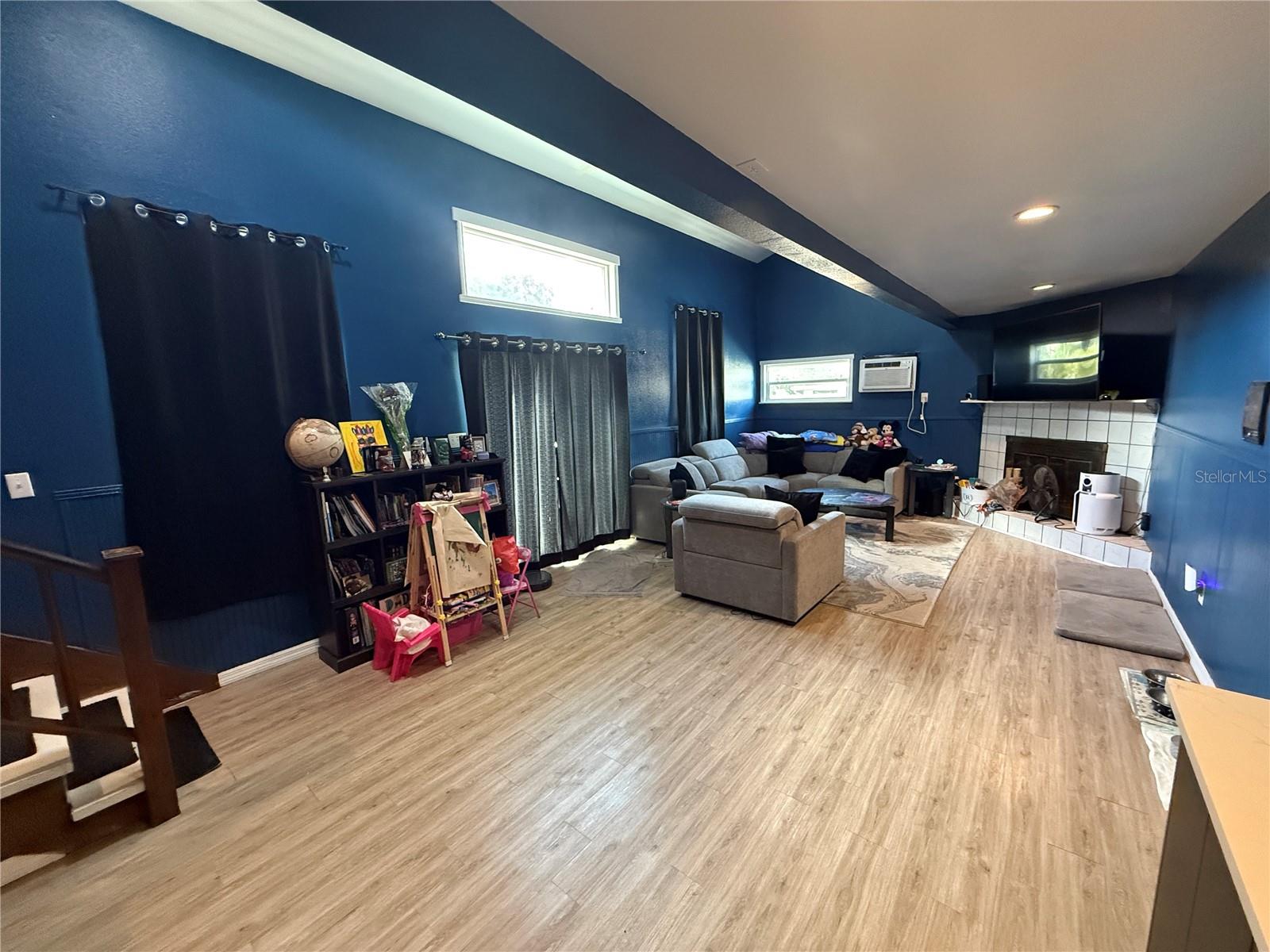 604 S BAYVIEW BOULEVARD, Oldsmar, FL 34677