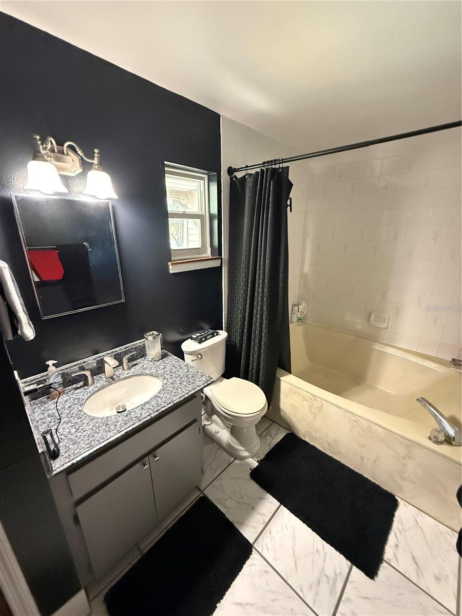 2nd floor primary bathroom