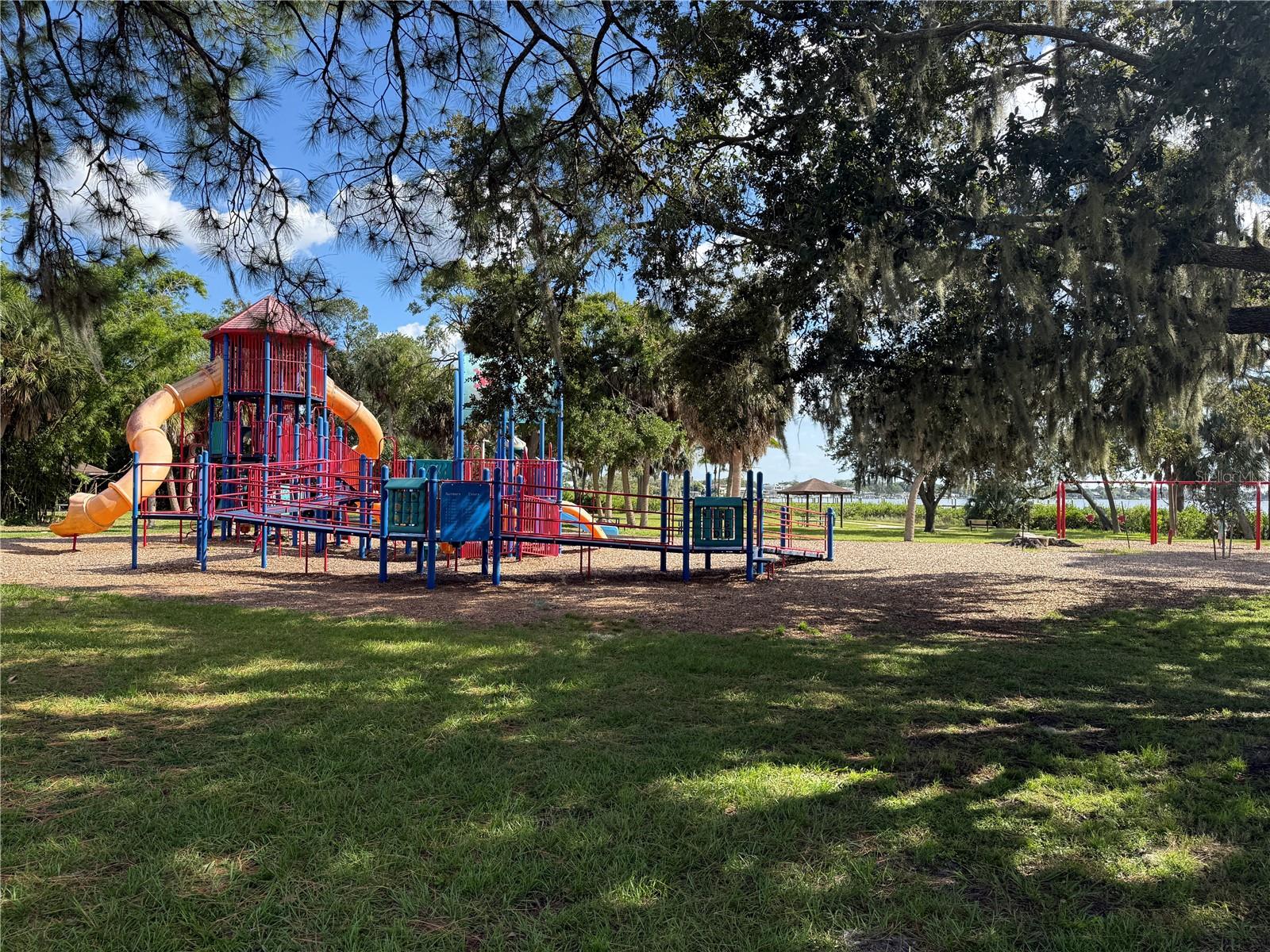 604 S BAYVIEW BOULEVARD, Oldsmar, FL 34677