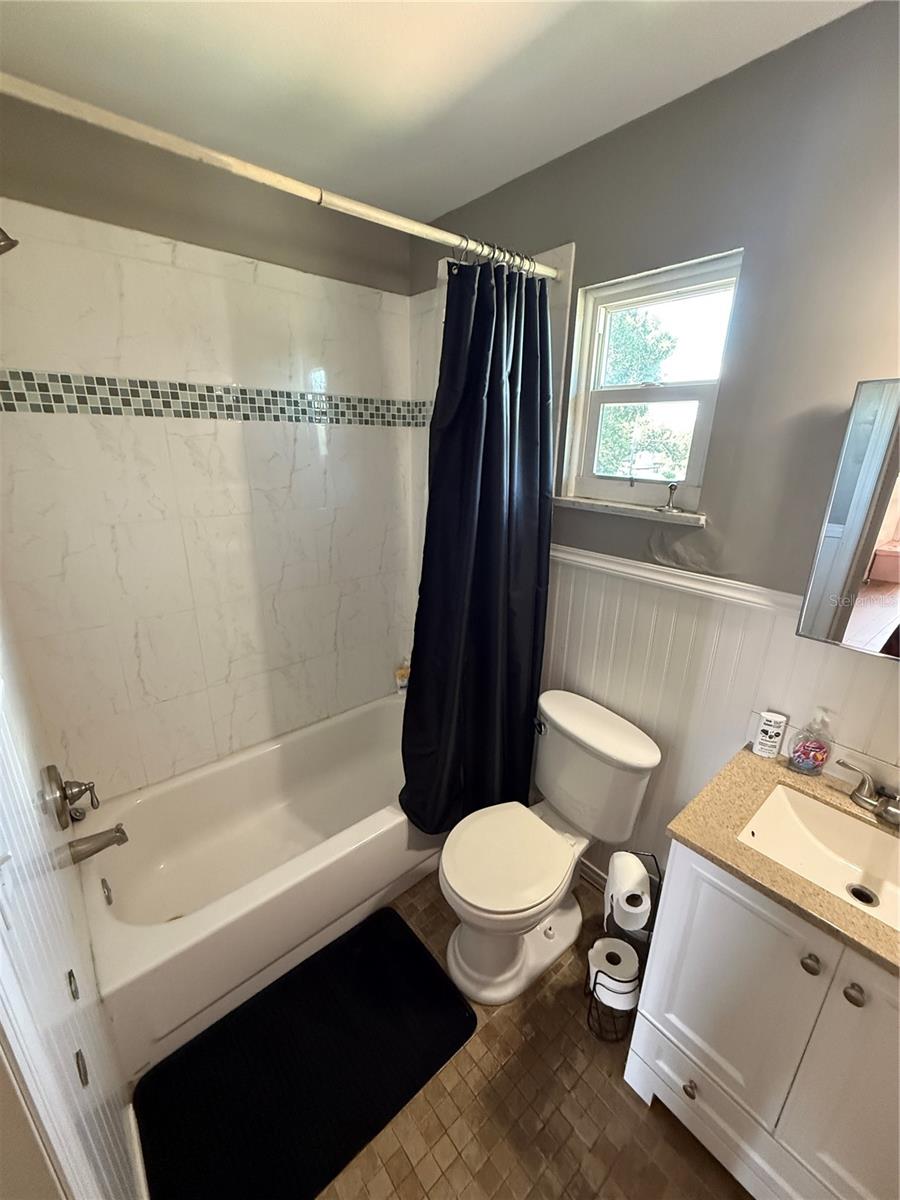 604 S BAYVIEW BOULEVARD, Oldsmar, FL 34677