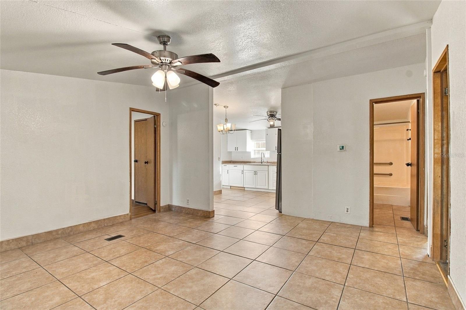 1141 SADDLEWOOD BOULEVARD, Lakeland, FL 33809