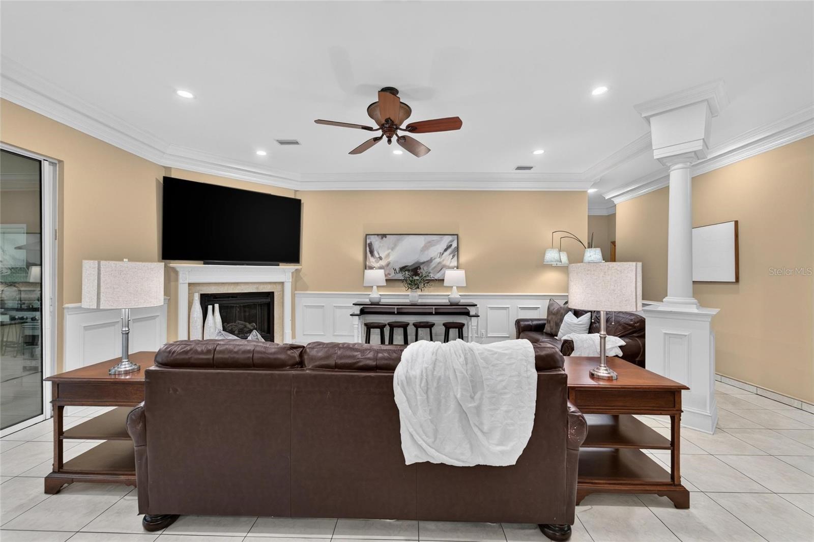 1009 EMERALD CREEK DRIVE, Valrico, FL 33596