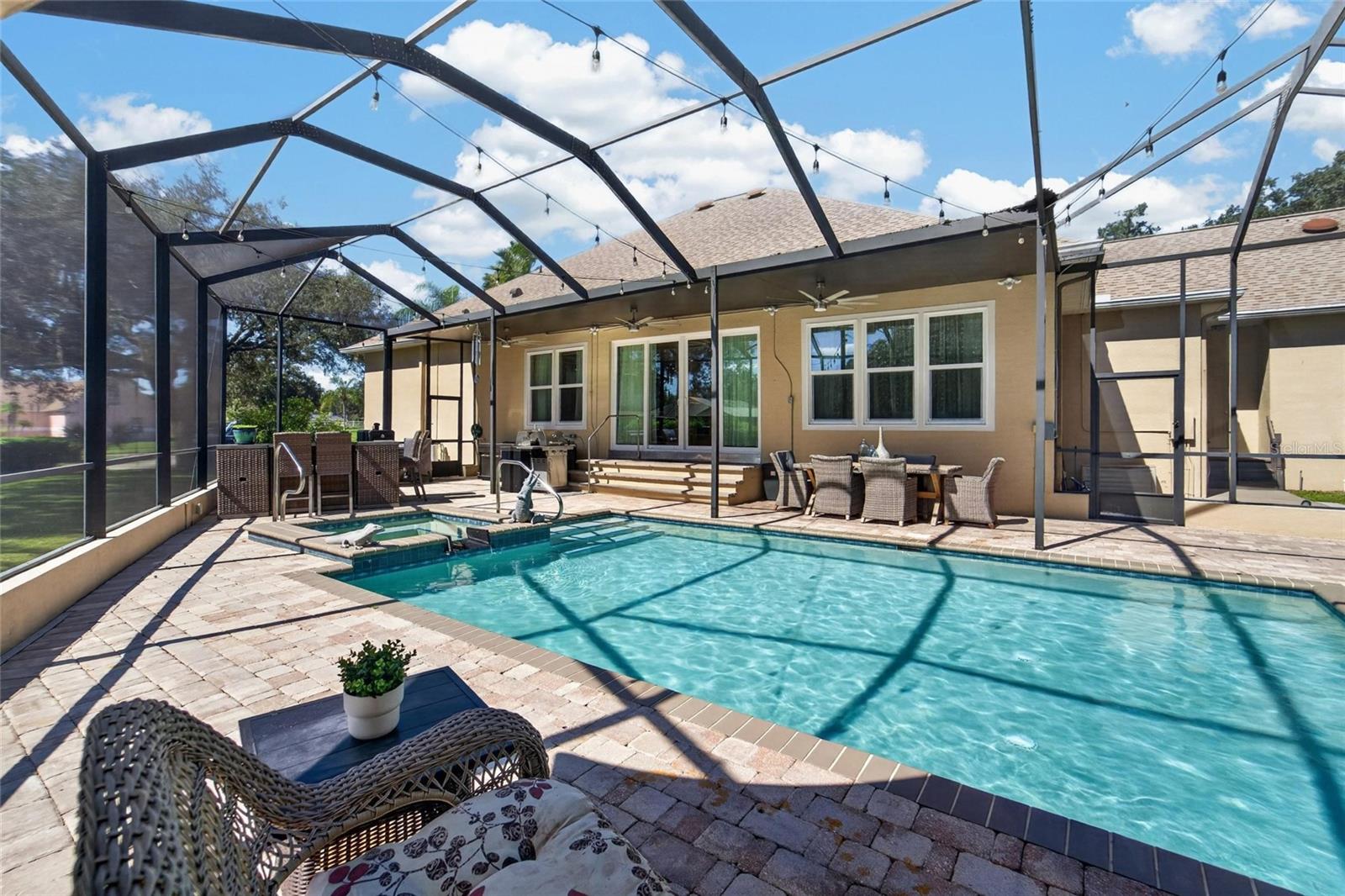 1009 EMERALD CREEK DRIVE, Valrico, FL 33596