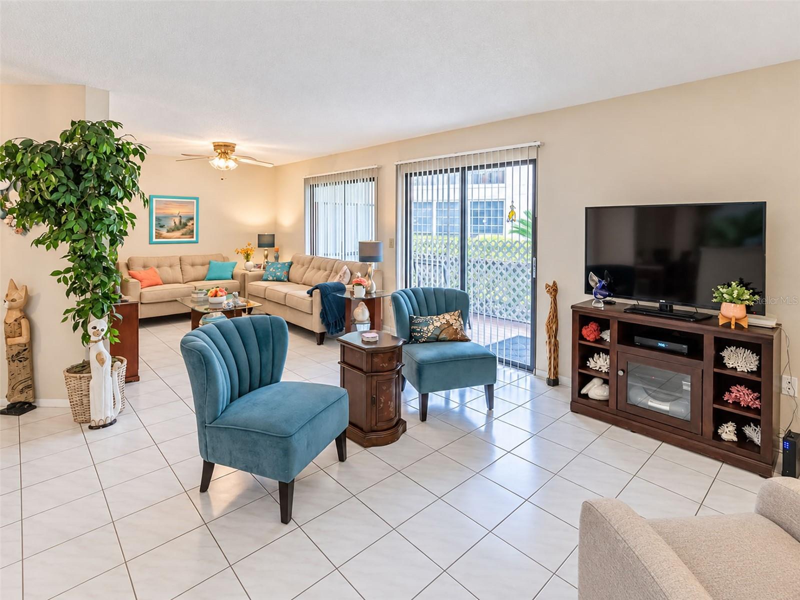 6016 LAKETREE LANE, #C, Temple Terrace, FL 33617