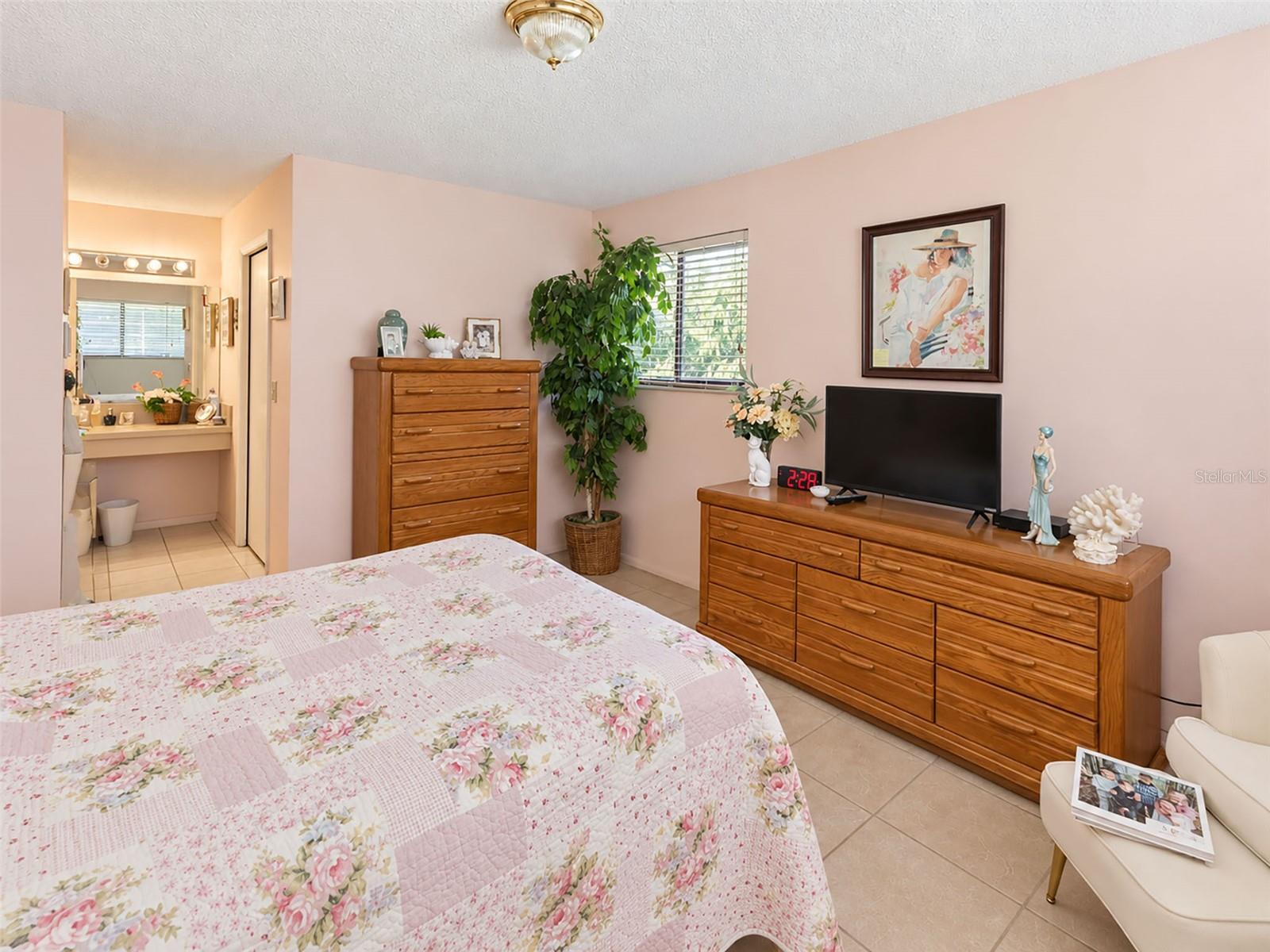 6016 LAKETREE LANE, #C, Temple Terrace, FL 33617