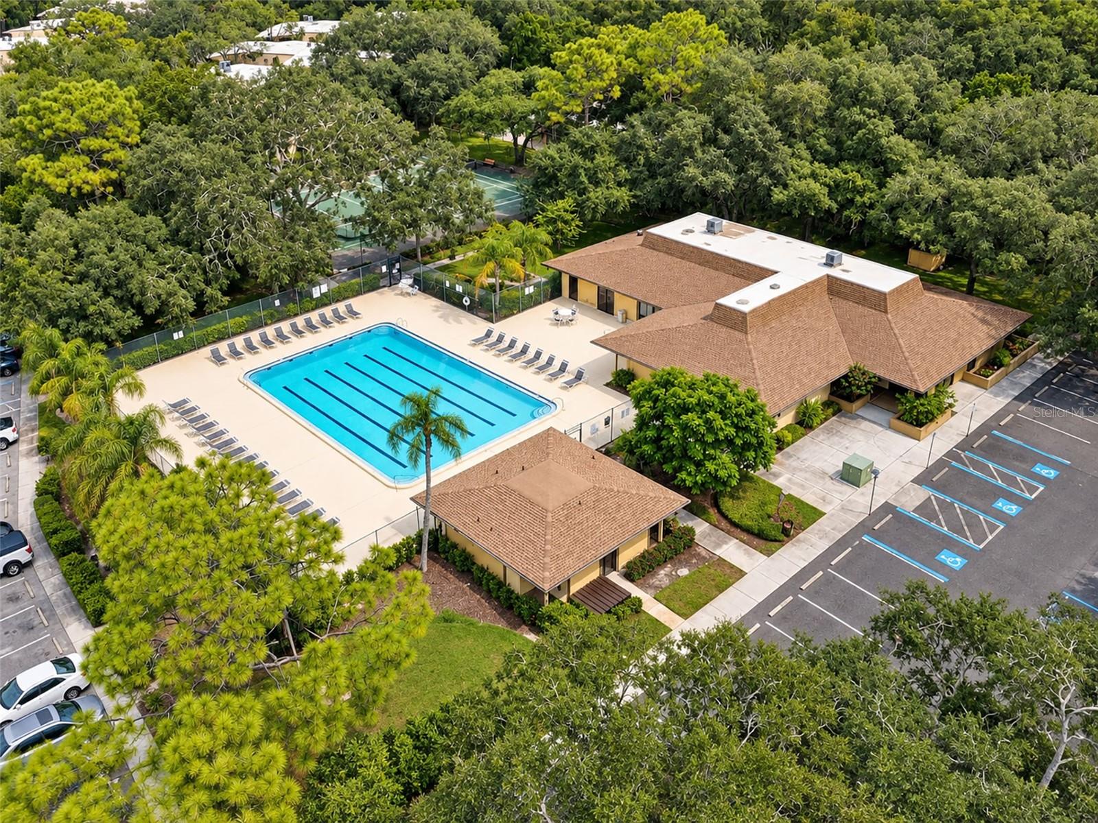 6016 LAKETREE LANE, #C, Temple Terrace, FL 33617