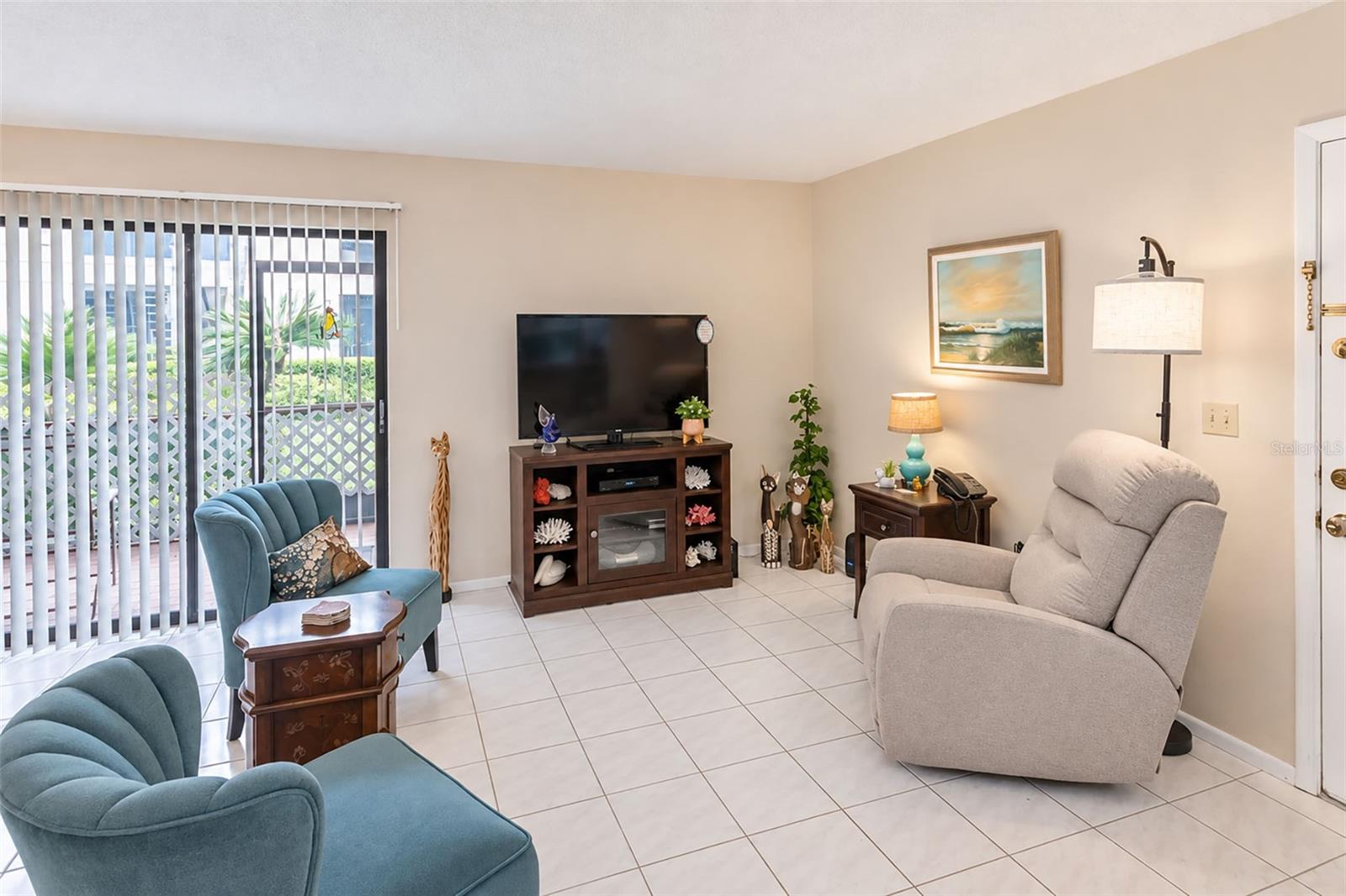 6016 LAKETREE LANE, #C, Temple Terrace, FL 33617