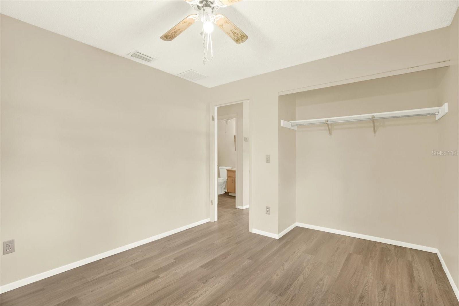 1602 E ANNONA AVENUE, Tampa, FL 33612