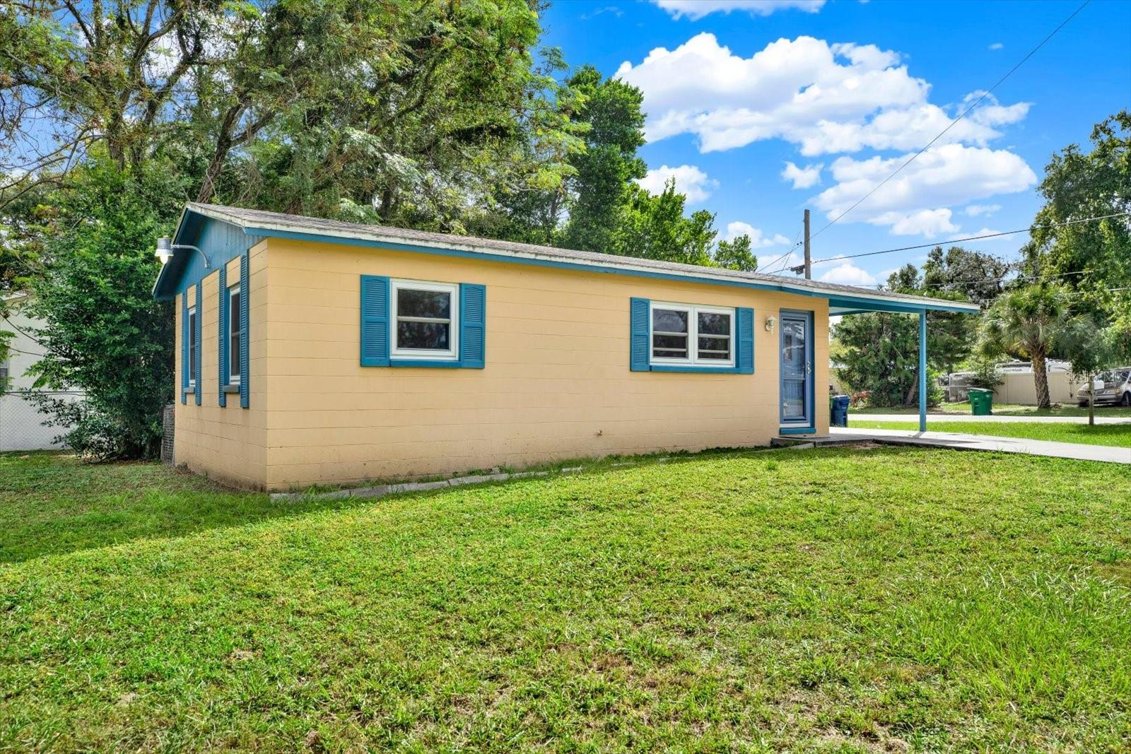 1602 E ANNONA AVENUE, Tampa, FL 33612