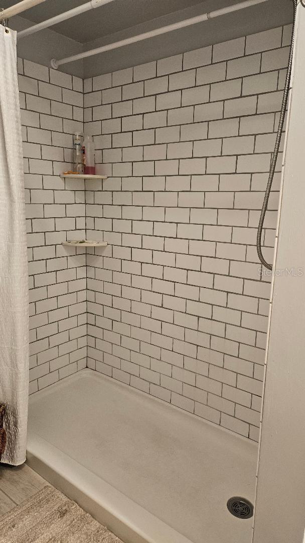WALK IN SHOWER
