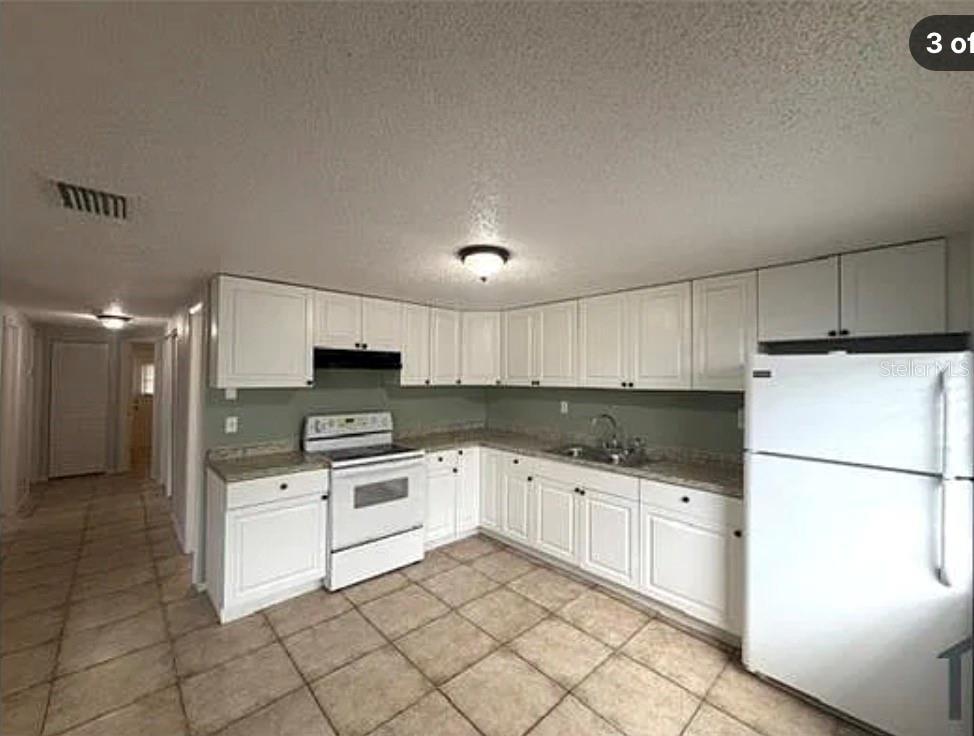 1011 57TH AVENUE TERRACE E, Bradenton, FL 34203