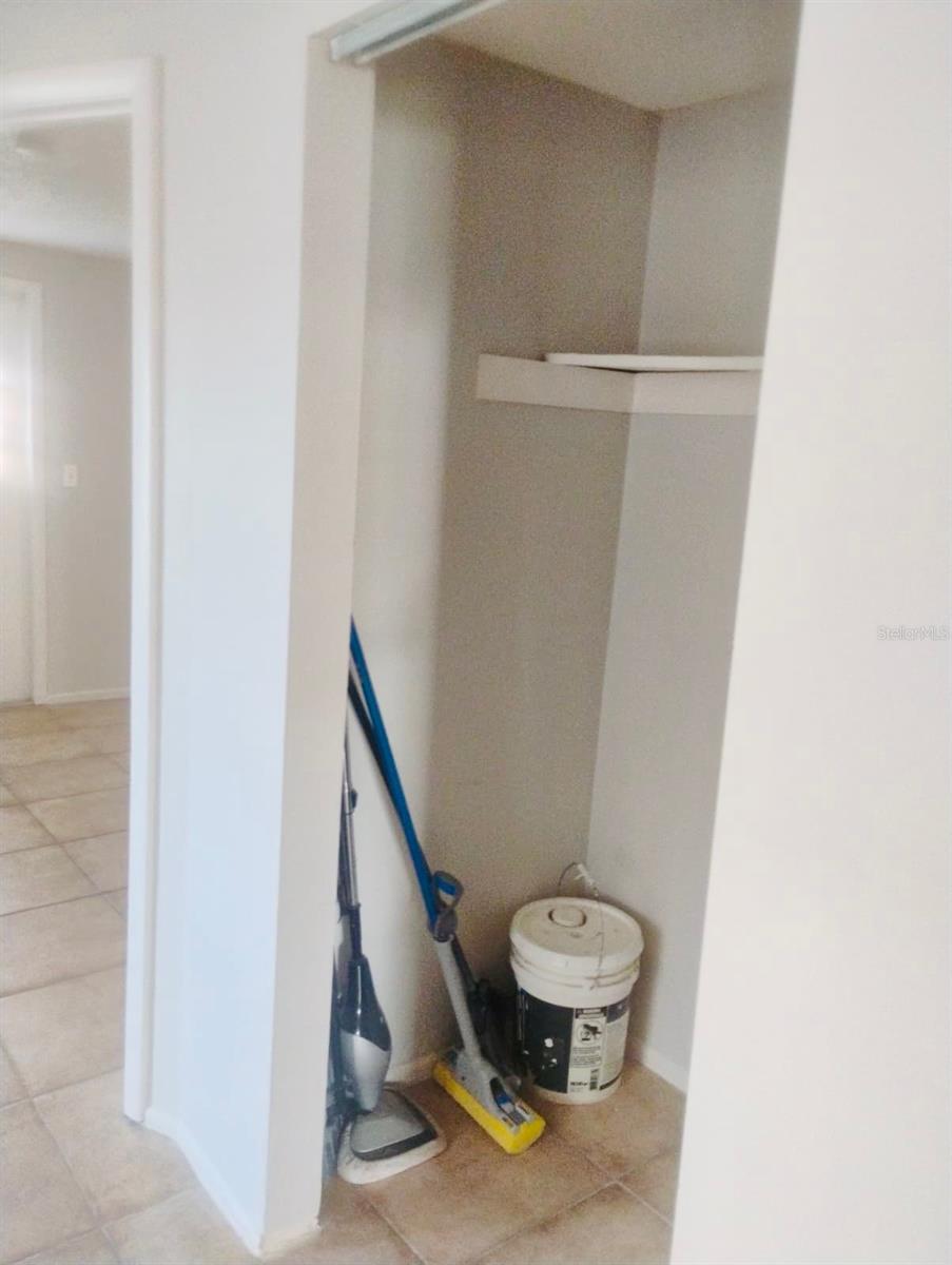 1011 57TH AVENUE TERRACE E, Bradenton, FL 34203