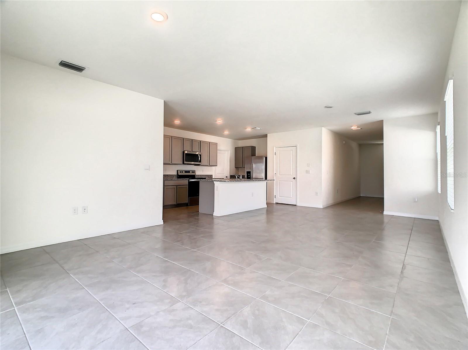 16506 MOSAIC OAR DRIVE, Wimauma, FL 33598