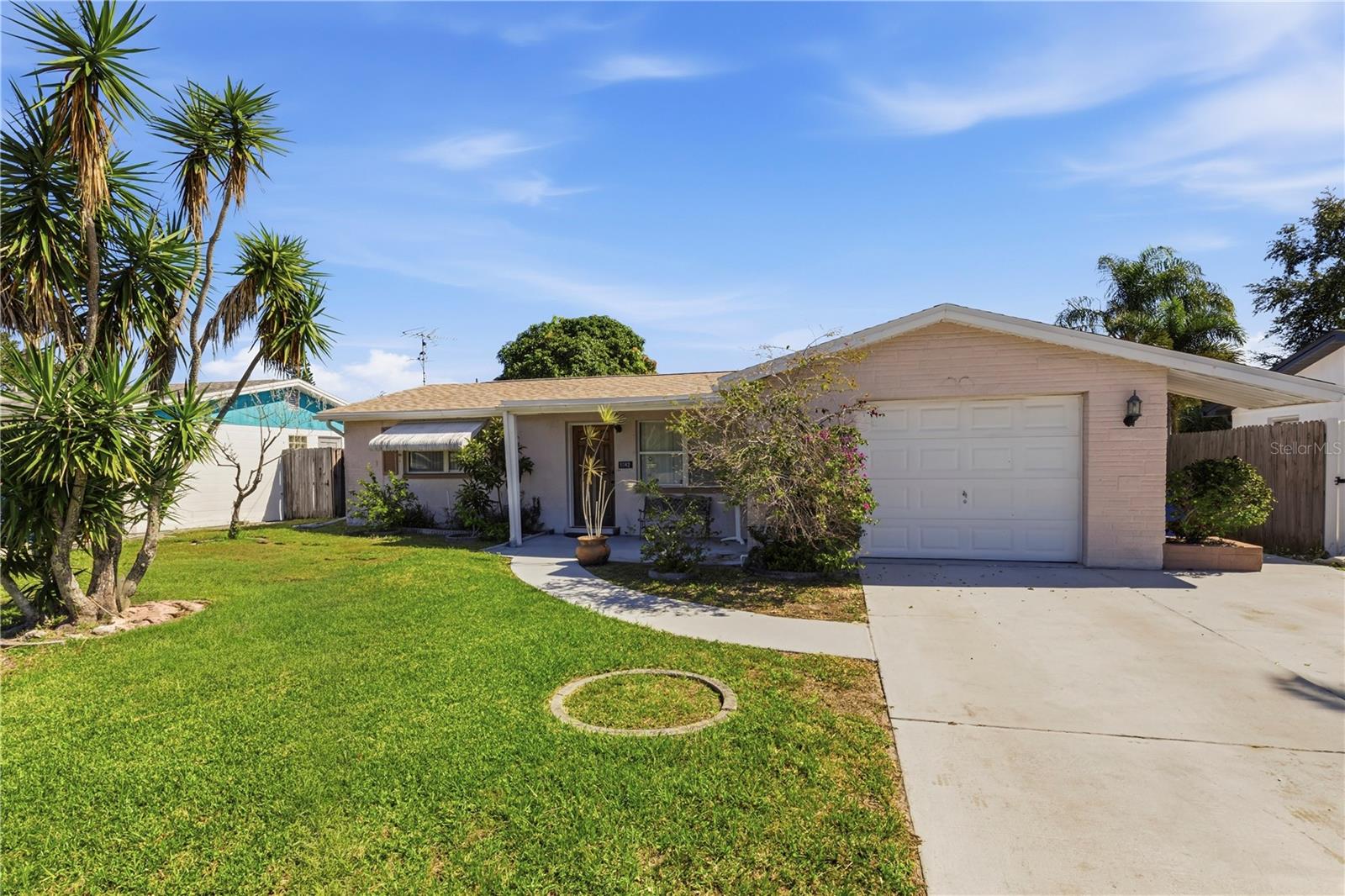 1042 VIKING DRIVE, Holiday, FL 34691