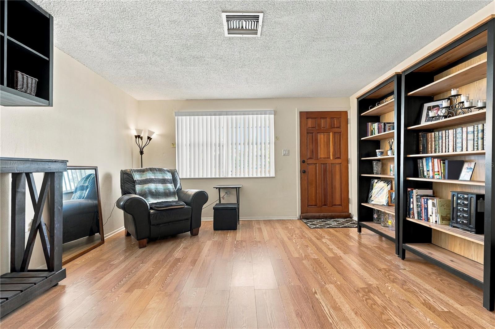 1042 VIKING DRIVE, Holiday, FL 34691