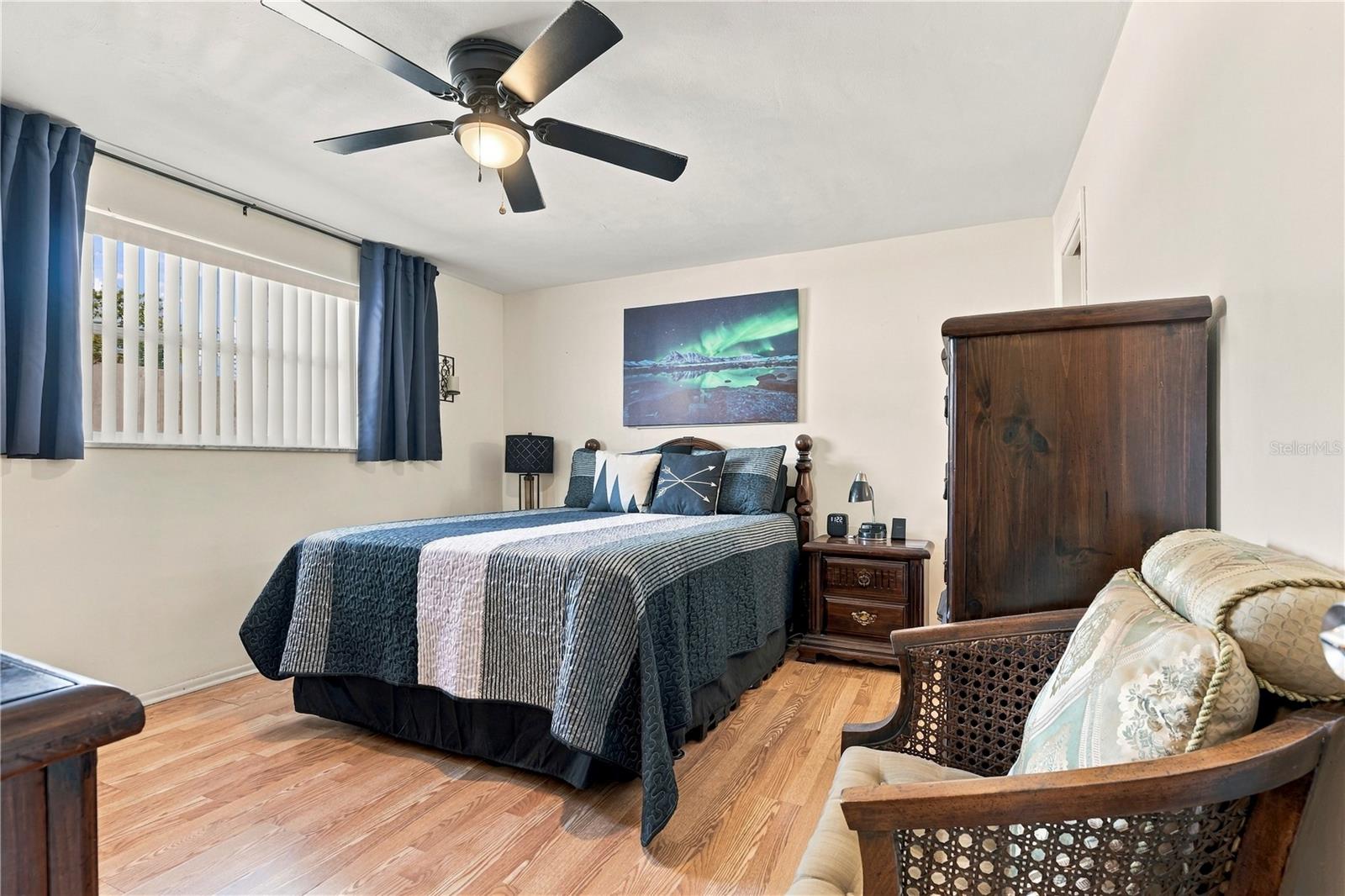 1042 VIKING DRIVE, Holiday, FL 34691