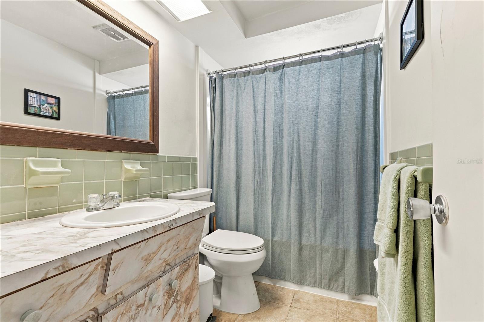 1042 VIKING DRIVE, Holiday, FL 34691