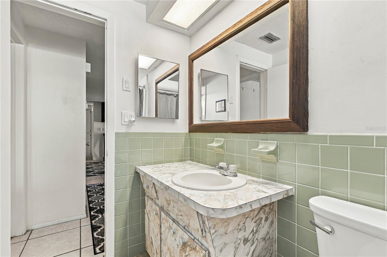 1042 VIKING DRIVE, Holiday, FL 34691