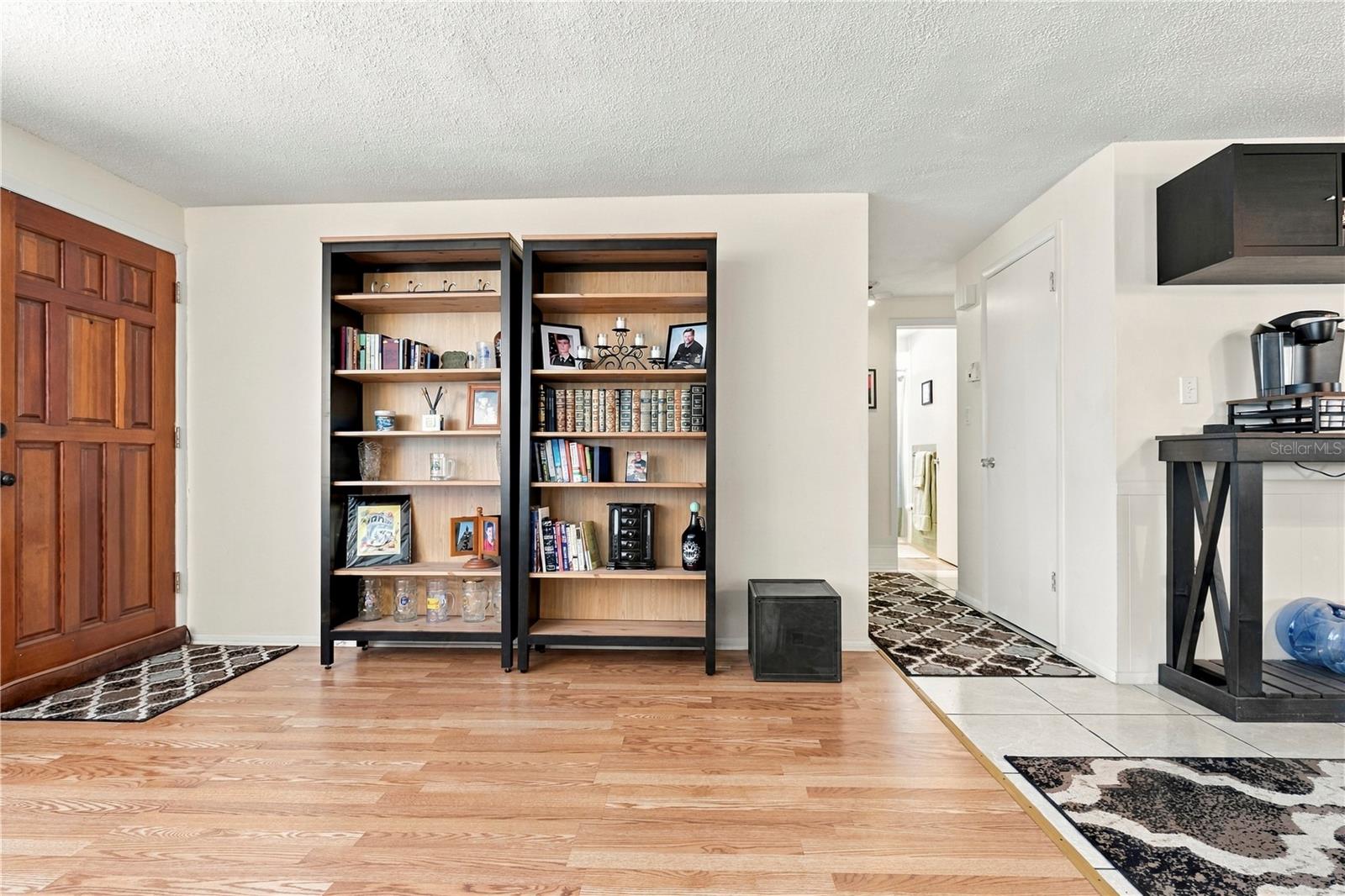 1042 VIKING DRIVE, Holiday, FL 34691