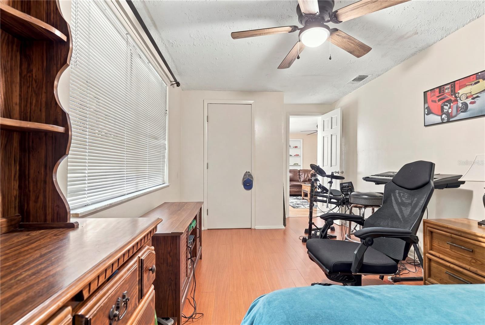 1042 VIKING DRIVE, Holiday, FL 34691