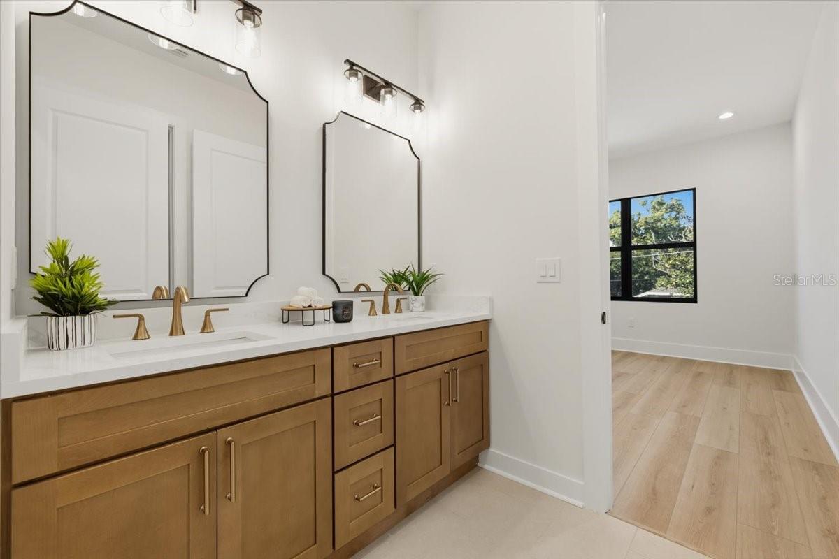 809 E LOUISIANA AVENUE, #2, Tampa, FL 33603
