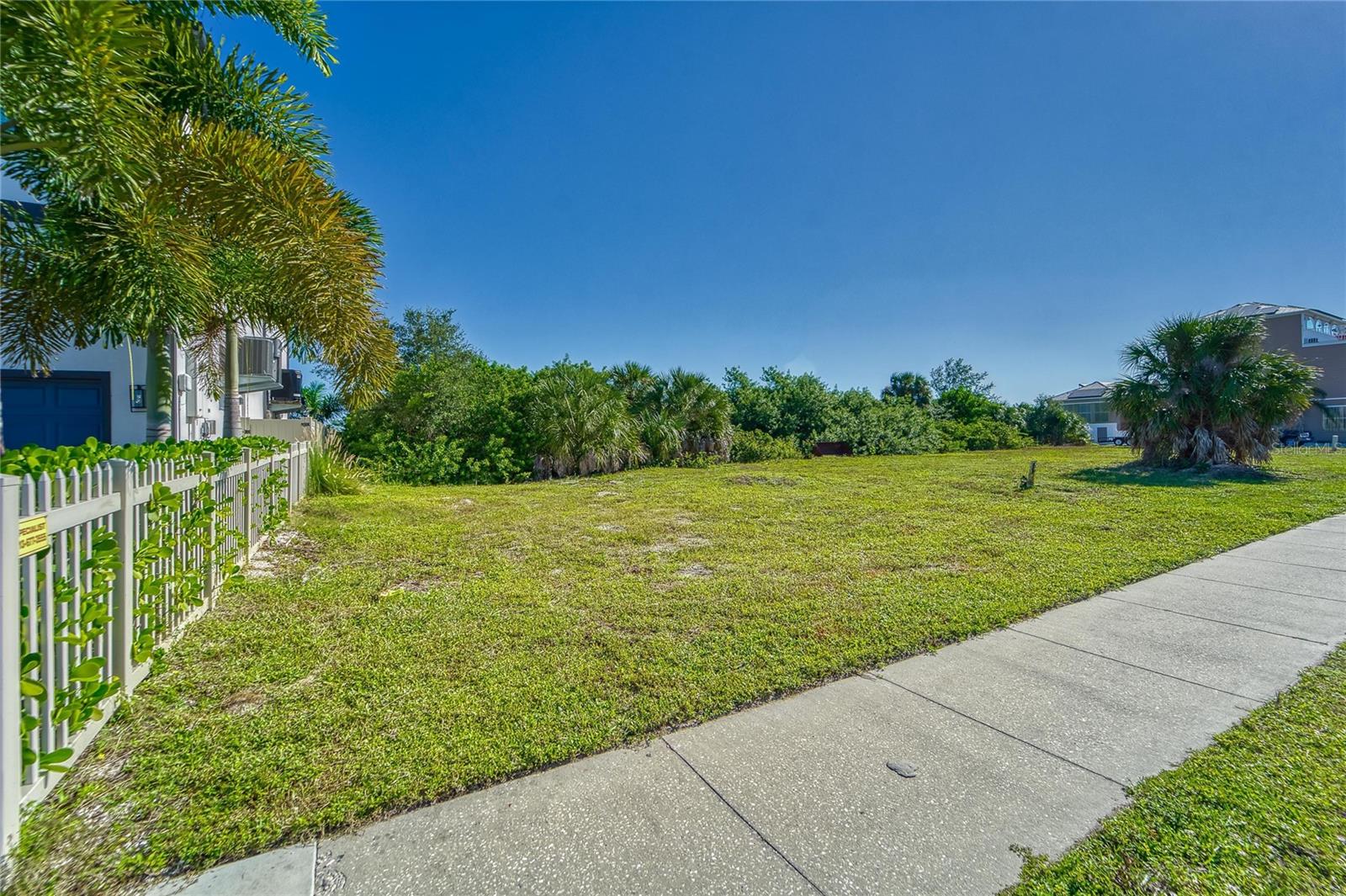 APOLLO BEACH BOULEVARD, Apollo Beach, FL 33572