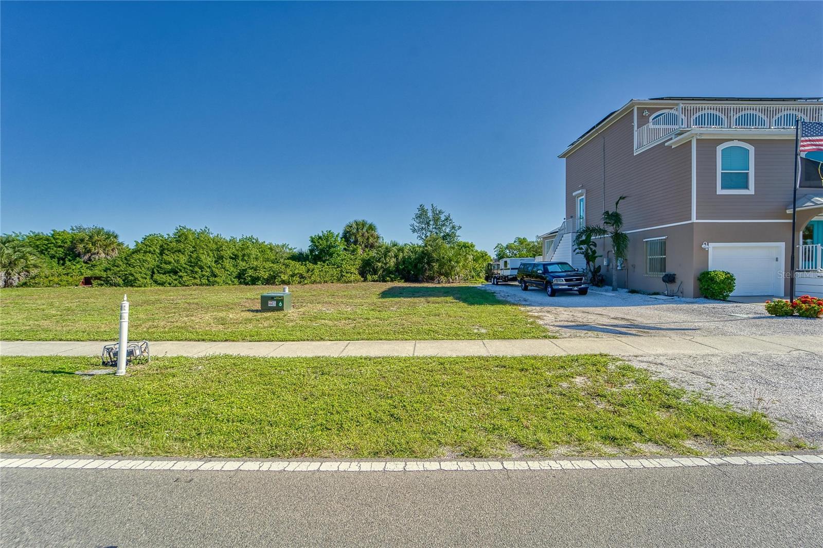 APOLLO BEACH BOULEVARD, Apollo Beach, FL 33572