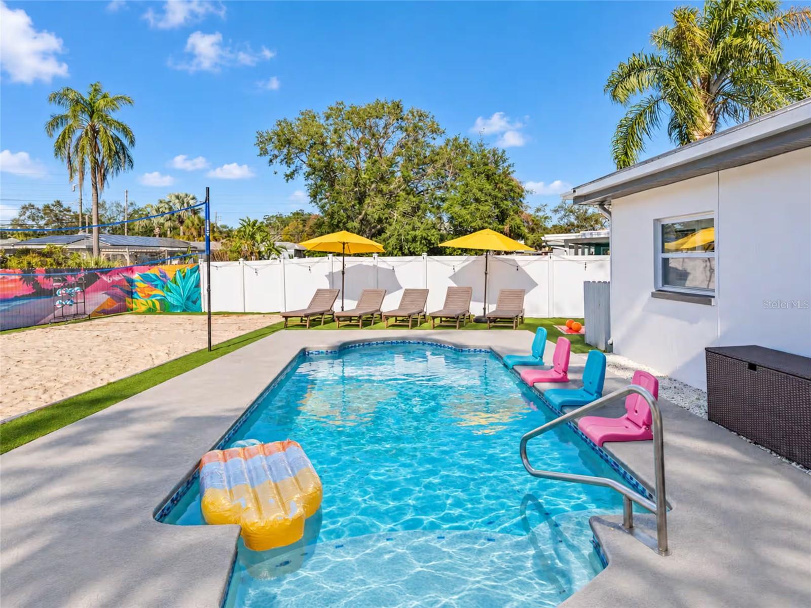 100 GATEWOOD DRIVE, Largo, FL 33770