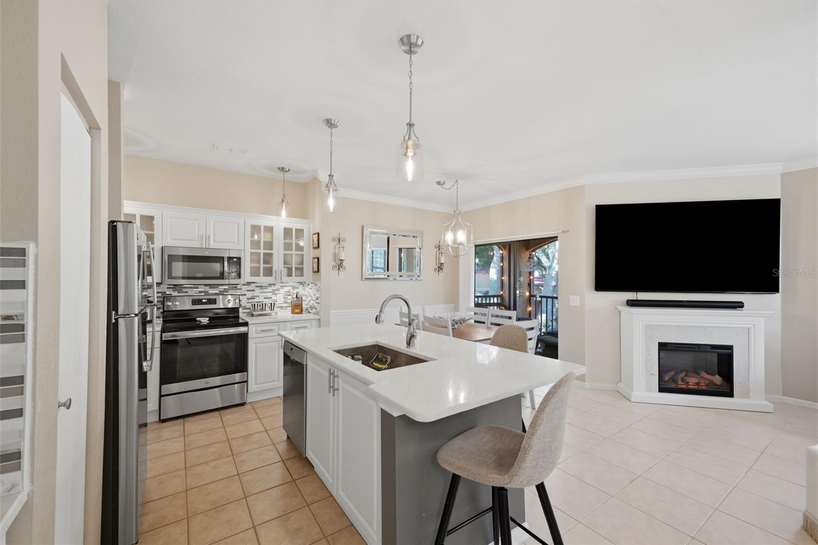 2171 PORTOFINO PLACE, #27-28, Palm Harbor, FL 34683