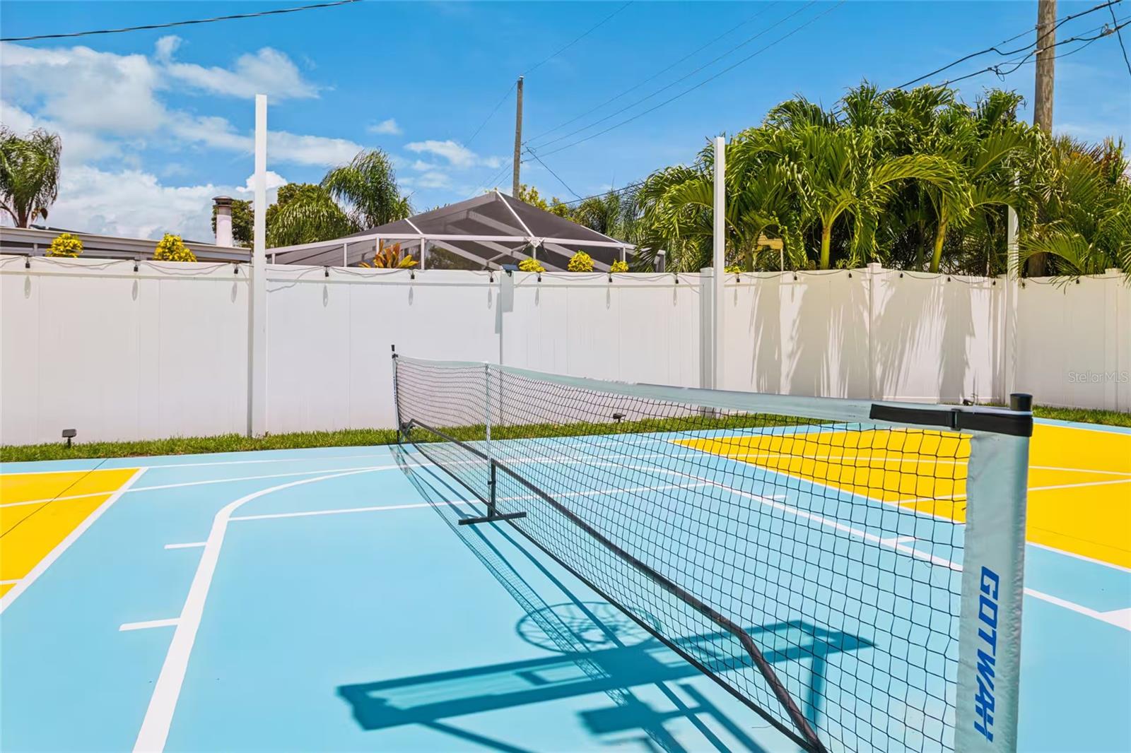 11668 83RD AVENUE, Seminole, FL 33772