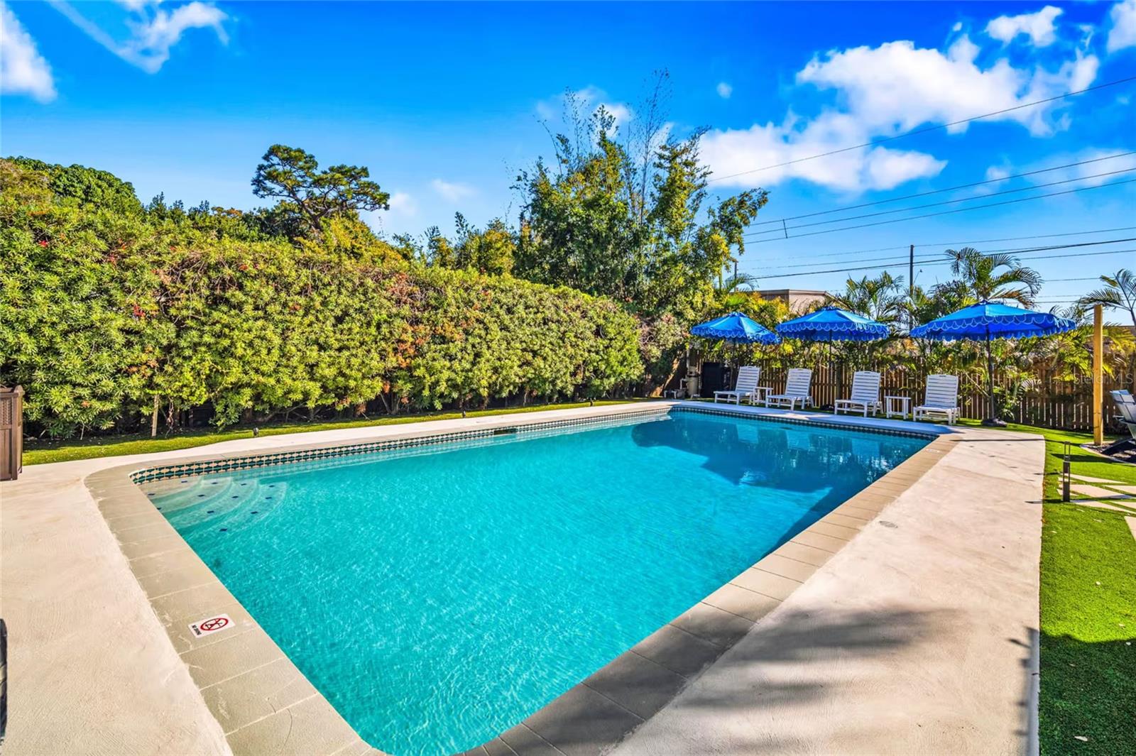 164 23RD AVENUE SW, Seminole, FL 33778