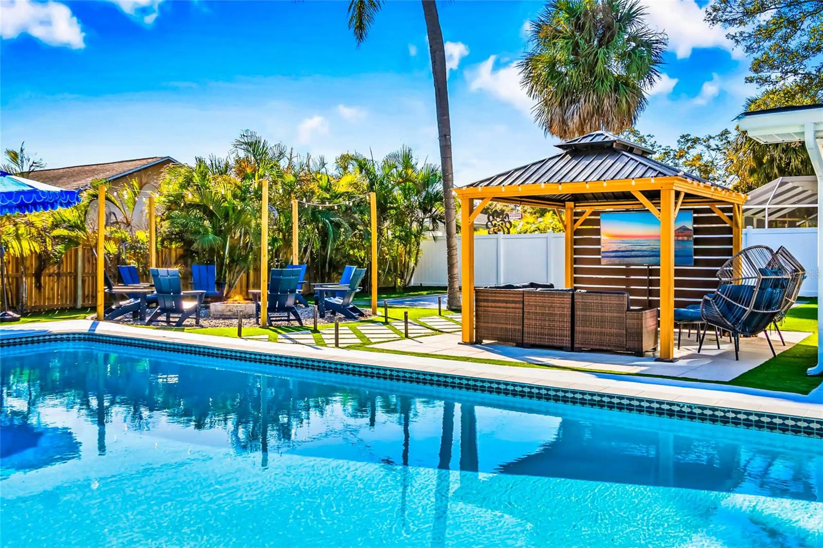 164 23RD AVENUE SW, Seminole, FL 33778
