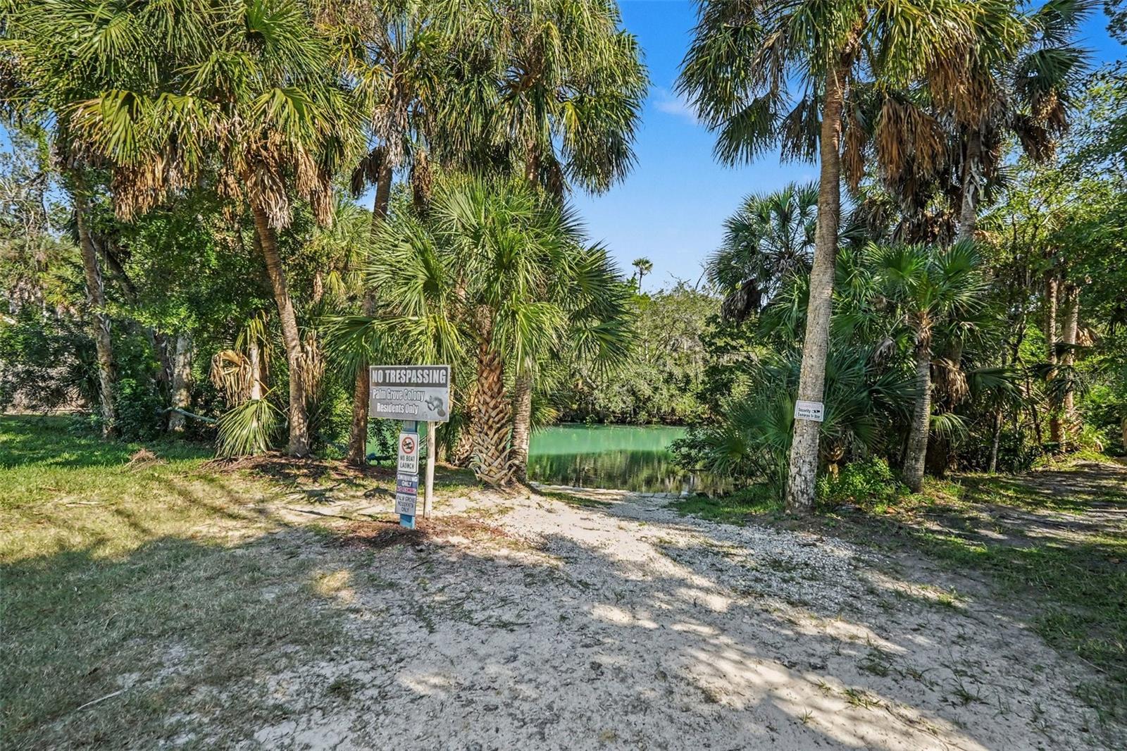 6101 AVENUE OF THE PALMS, Weeki Wachee, FL 34607