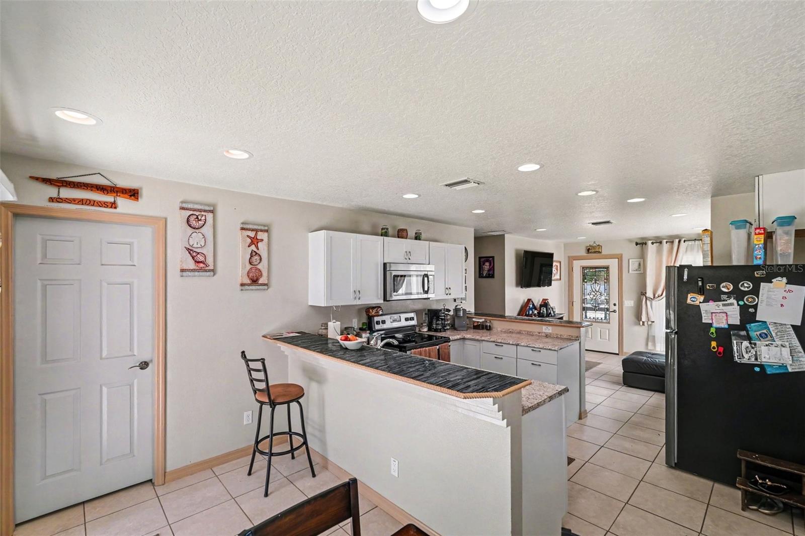 6101 AVENUE OF THE PALMS, Weeki Wachee, FL 34607