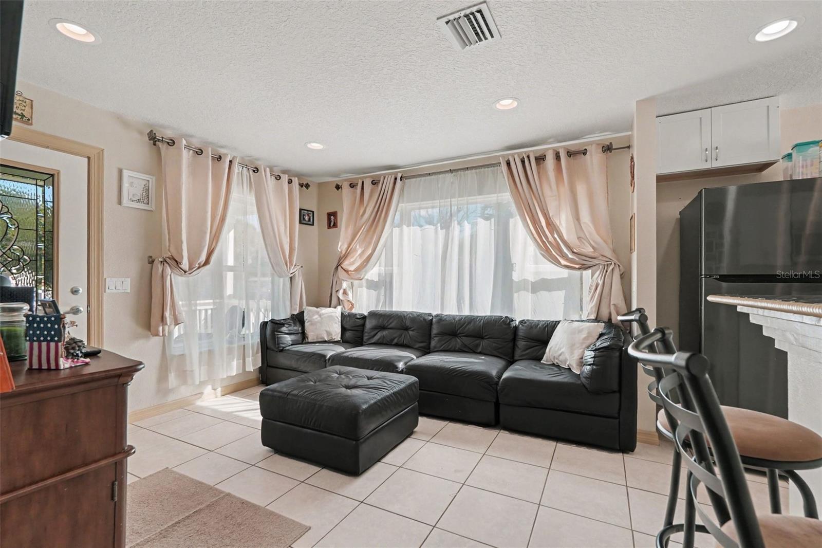 6101 AVENUE OF THE PALMS, Weeki Wachee, FL 34607