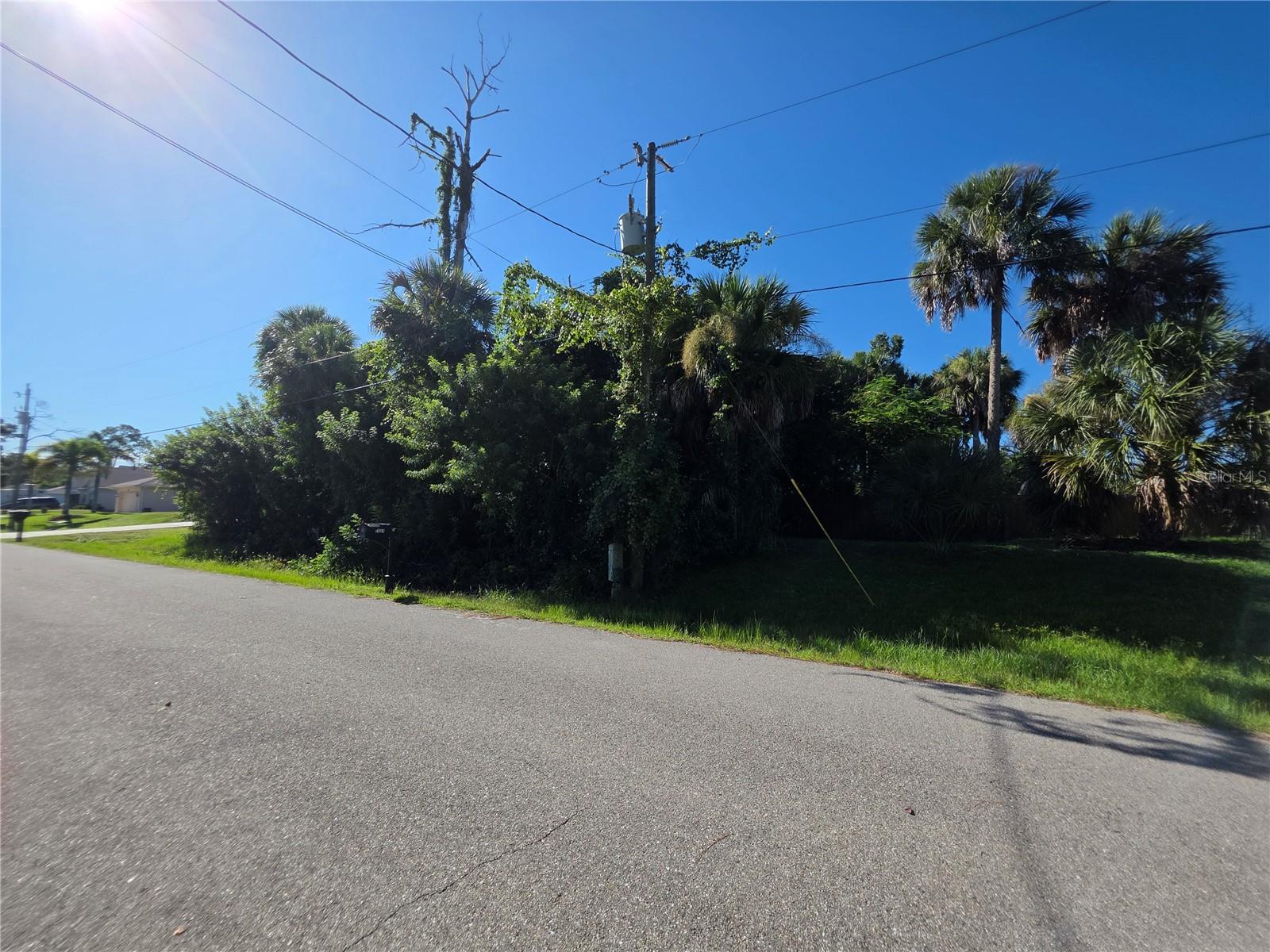 AFAR AVENUE, North Port, FL 34286